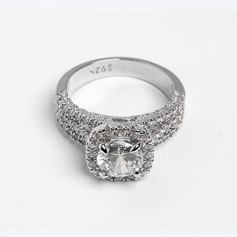 CRYSTAL ZIRCON RING