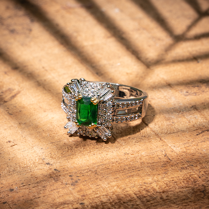 Emerald hot sale ring dainty