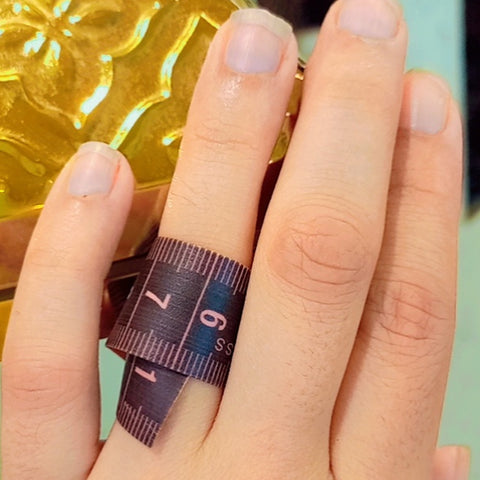 RED CRYSTAL FLOWER RING