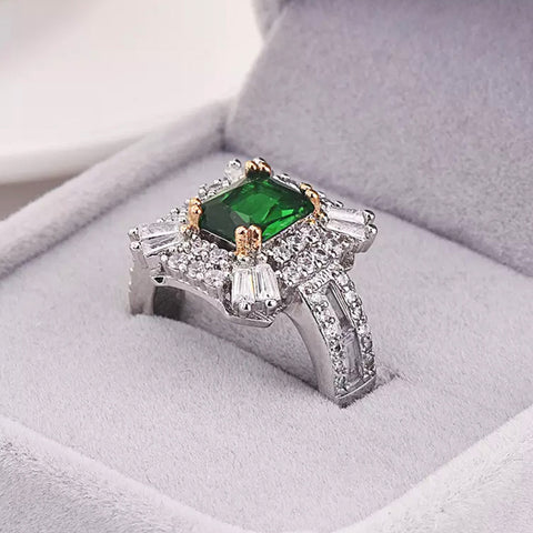 Dainty Emerald Ring